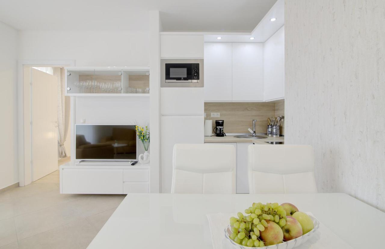Apartments Luka - Villa Sunce Сень Экстерьер фото